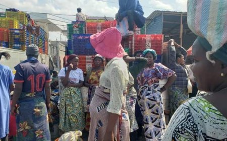 Goma: la colère des vendeuses du marché de Kahembe pour dénoncer leur déguisement 