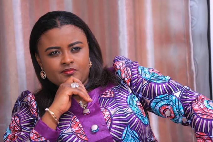 RDC : Francine Muyumba dénonce la confiscation des passeports de sa famille par la DGM depuis plus de 3 mois