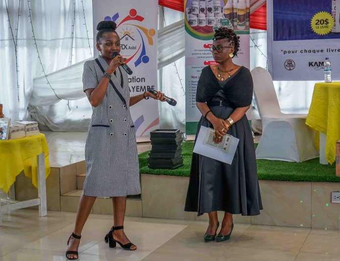 Goma : « Ma couronne Crépue » de Soki Mulekya disponible sur le marché du livre