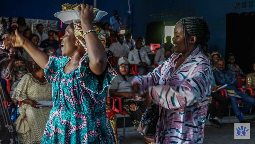 RDC : Femmes et jeunes en première ligne contre la désinformation et les discours de haine durant la crise d’Ebola
