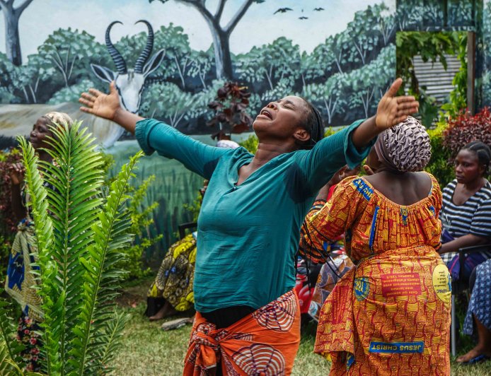 RDC : des survivantes des conflits armés bénéficient d'une thérapie collective pour surmonter leurs traumatismes