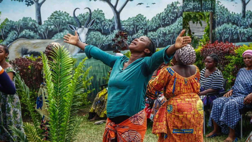 RDC : des survivantes des conflits armés bénéficient d'une thérapie collective pour surmonter leurs traumatismes