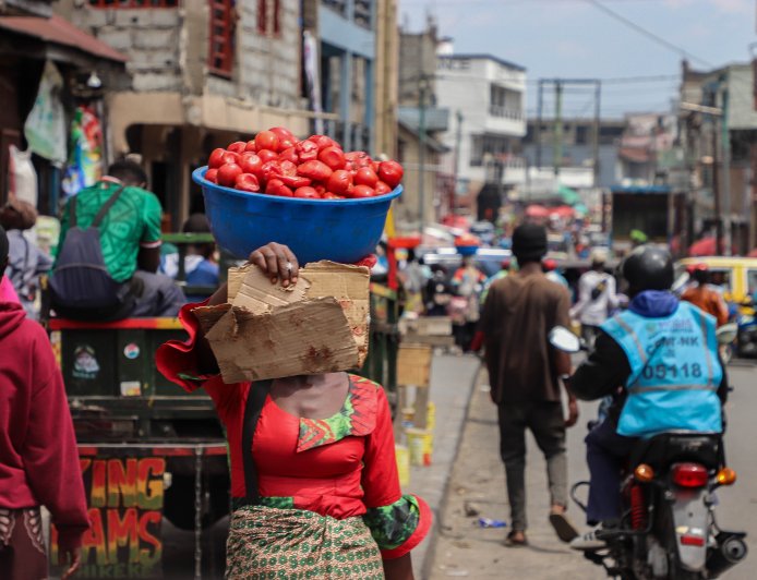 GOMA : LA FLAMBÉE DES PRIX DES PRODUITS VIVRIERS MET LES MÉNAGES, EN PARTICULIER LES FEMMES, SOUS PRESSION